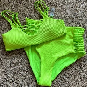 cute green bikini!